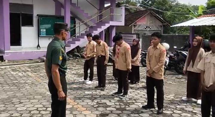 Praktik Lapangan oleh Koramil 08 Kandangan